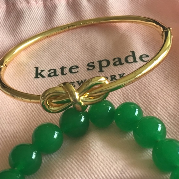 ♠️ Kate Spade-With A Twist Knot Hinged Bangle - Picture 7 of 9